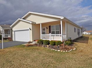 11 Rocking Horse Ln, Grayslake, IL
