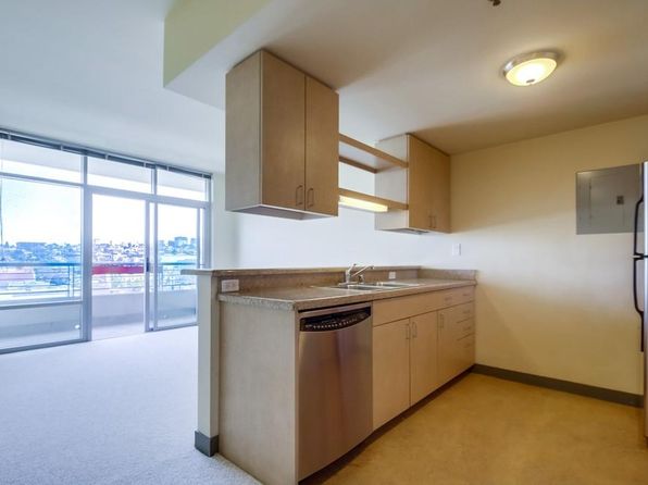 425 W Beech St UNIT 956