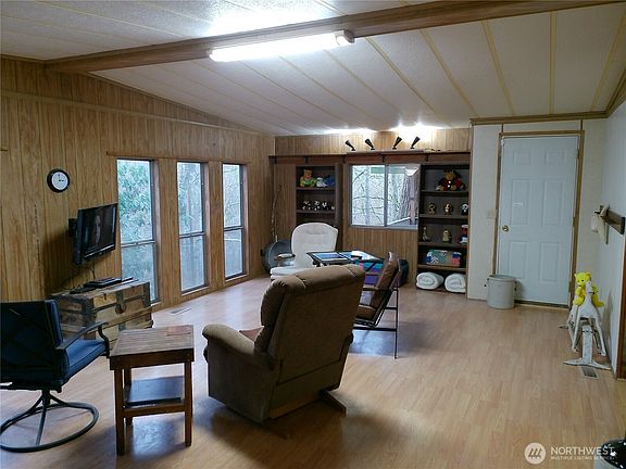 5th image of 3824 Birch Bay-Lynden Road