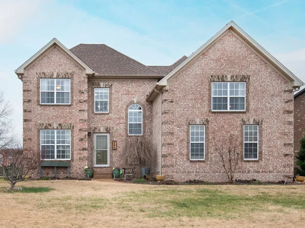 101 McKain Xing, Hendersonville, TN 37075