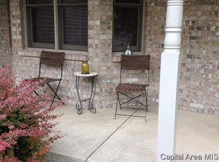 6925 Fringetree Way, Springfield, IL 62712