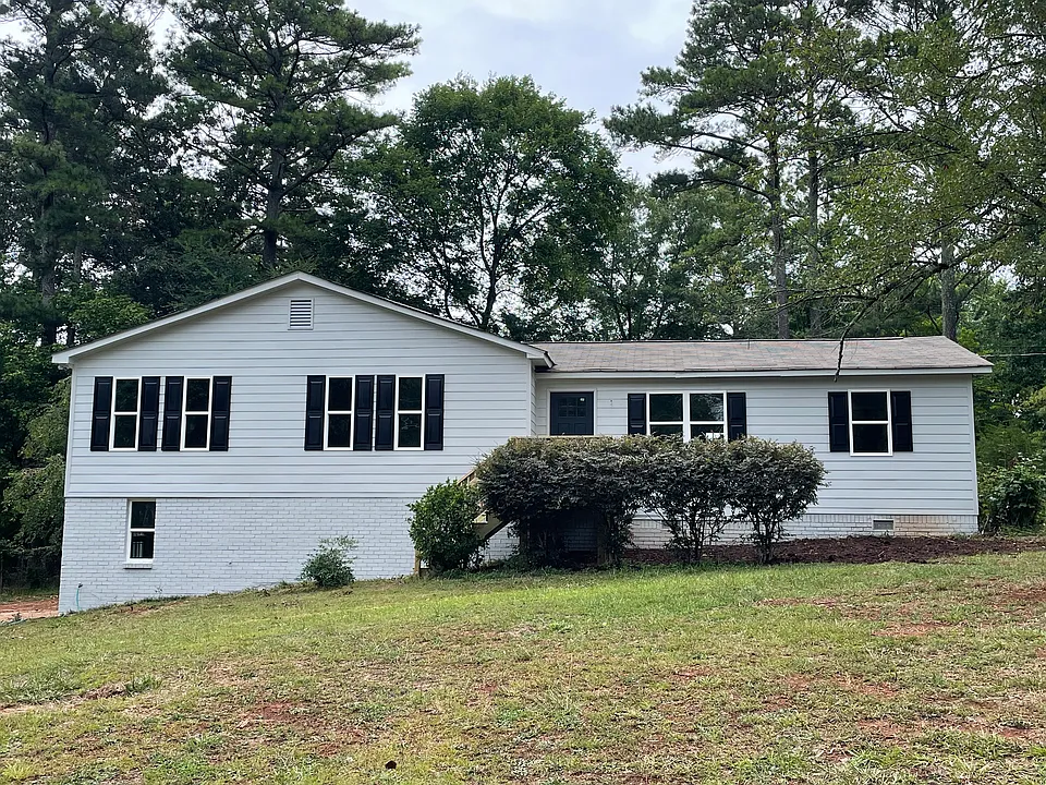 150 Ridgewood Dr