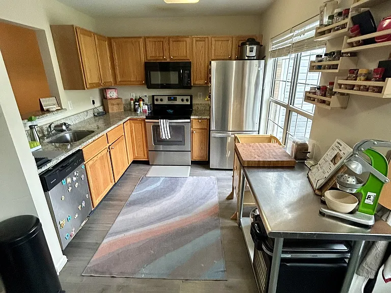 2228 Commissary Cir — Photo 5