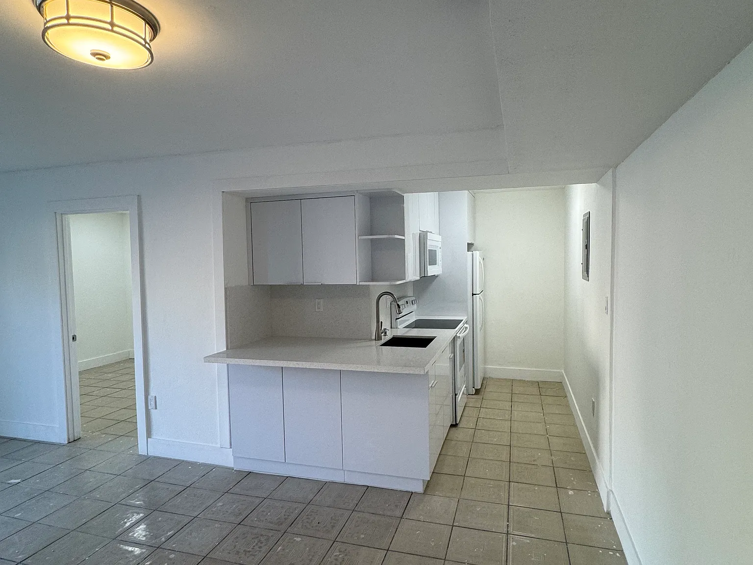 2 bed, $2,250 — Photo 3