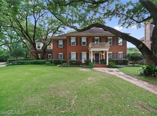 1608 Woodspointe Cir, Mobile, AL 36609