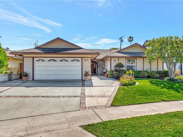 945 Lansing Ln, Costa Mesa, CA 92626