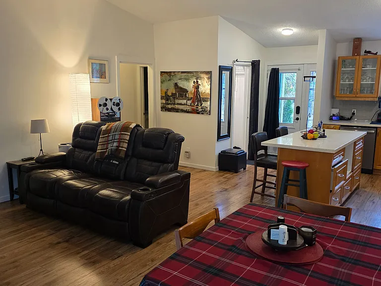 11 Harbour St W #341 — Photo 11