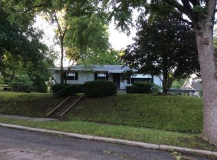 2825 Plattsburg Ave, Saint Joseph, MO 64503