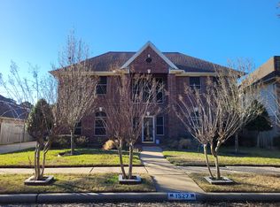 1527 Rustic Oak Ln, Seabrook, TX 77586