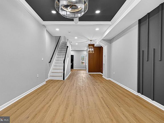5th image of 2518 W Fayette St