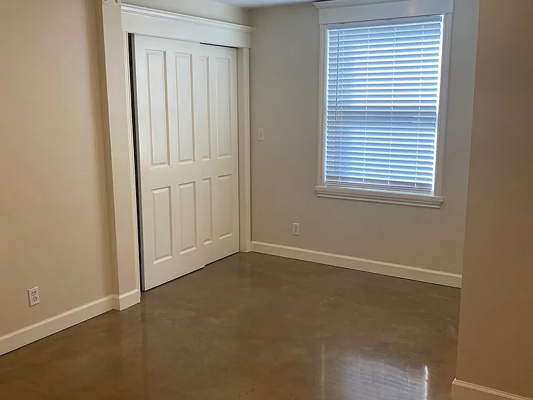1414 Harmon St — Photo 10