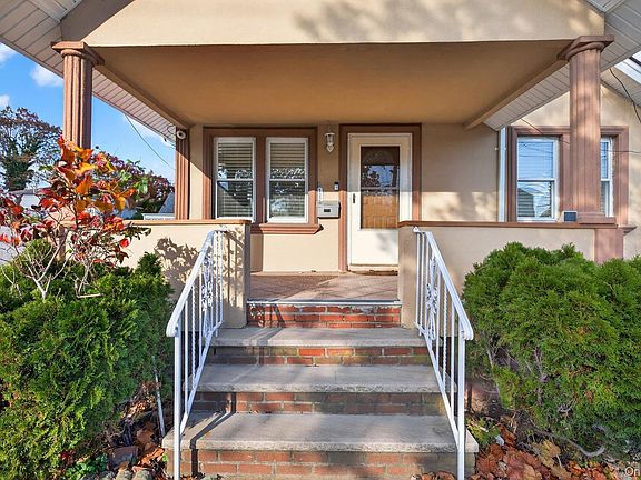 2nd image of 132 S Terrace Place
