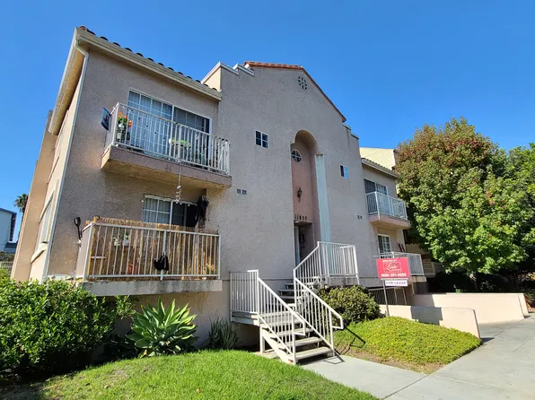 11837 Courtleigh Dr APT 10, Los Angeles, CA 90066