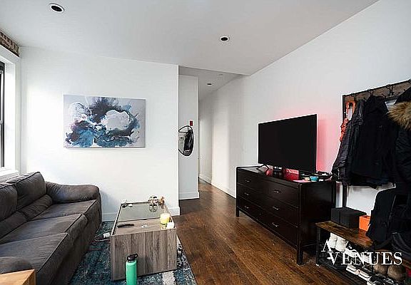 5th image of 280 Manhattan Ave APT 5C