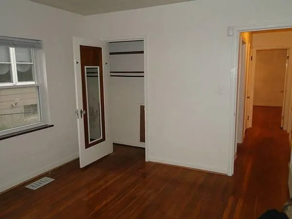 628 Probasco St — Photo 6
