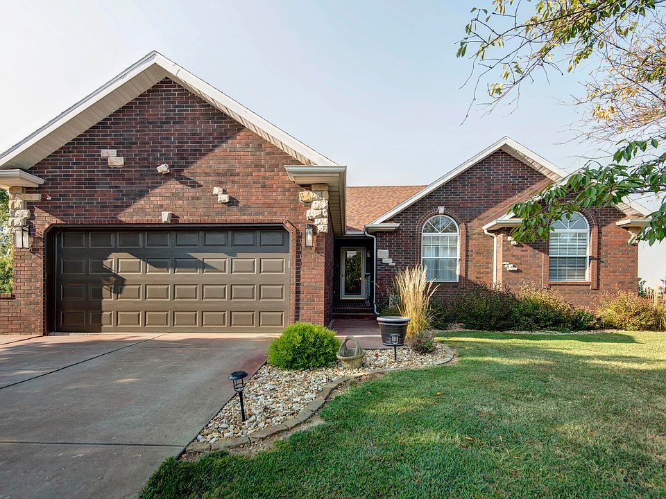 1st image of 314 Trout Road