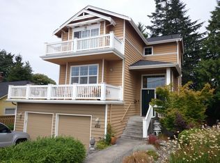 4122 SW Kenyon St, Seattle, WA 98136