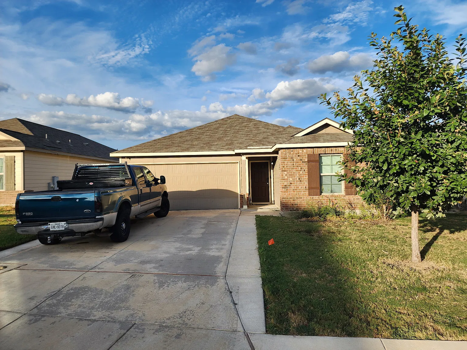 937 Windflower — Photo 1