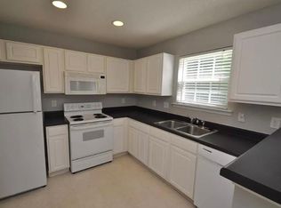 5909 Rivercliff Ct, Raleigh, NC 27610