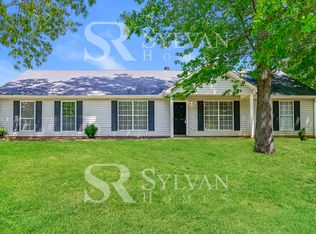 107 Live Oak Dr, Jackson, GA 30233