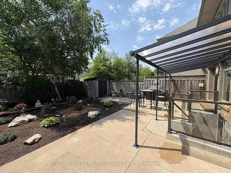 19 Elmbrook Cres #LOWER — Photo 24