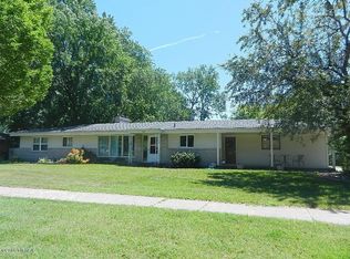 328 W 30th St, Holland, MI 49423