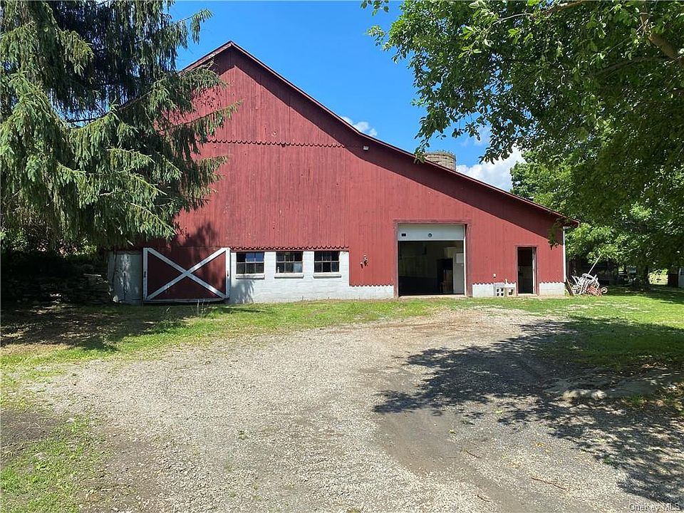 1st image of 51 Decker Dr