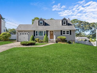 98 Paula Boulevard, Selden, NY, 11784