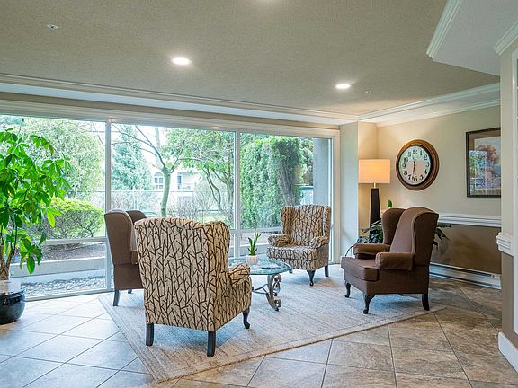 5th image of 3170 Gladwin Rd #102