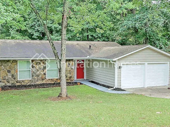 5330 Martins Crossing Rd, Stone Mountain, GA 30088