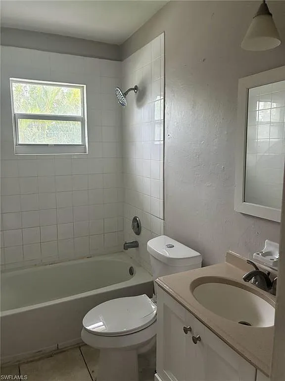 2 bed, 1.0 bath, 604 sqft, $1,295 — Photo 4