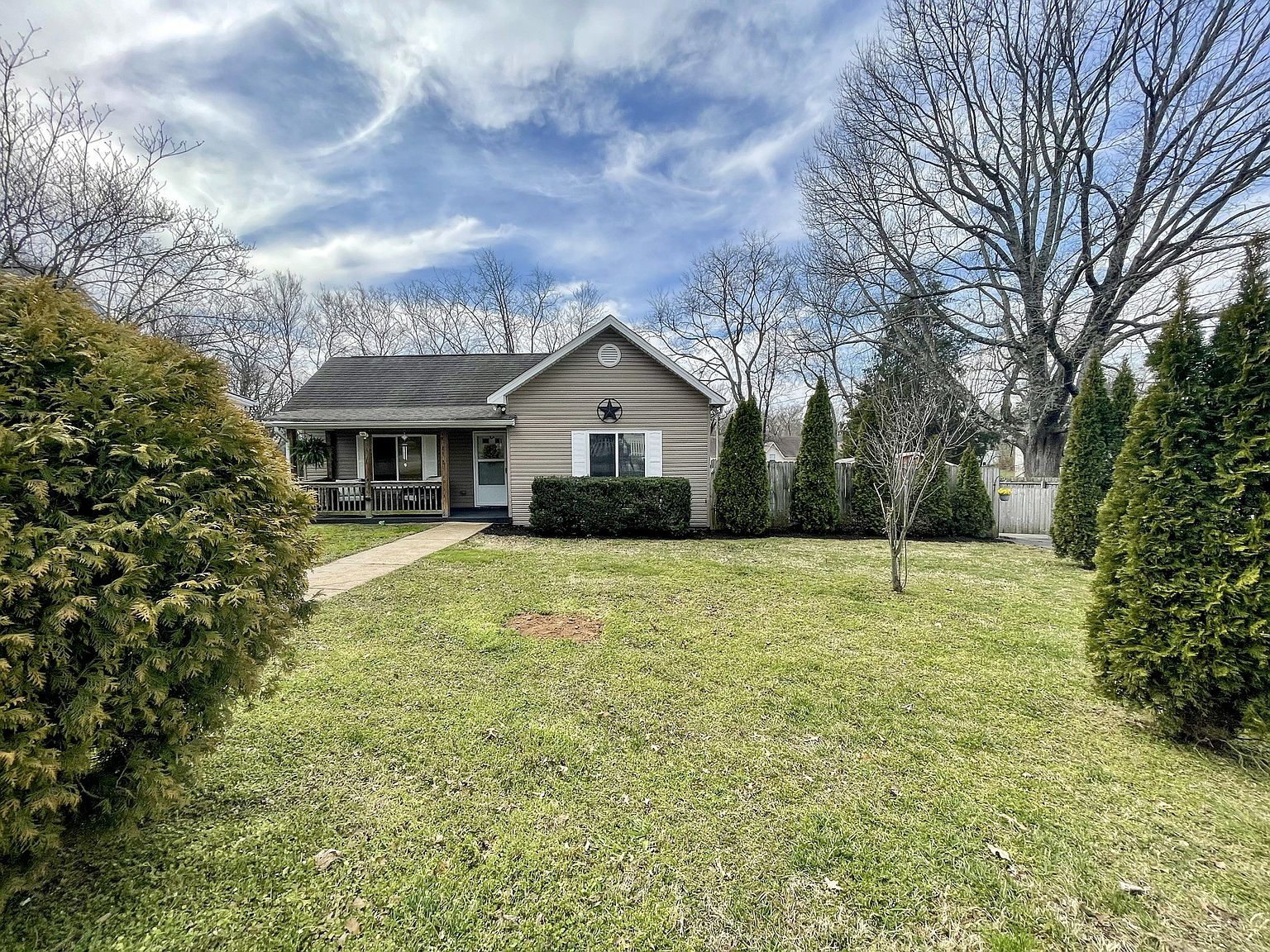 109 W 17th St, Columbia, TN 38401 | Zillow