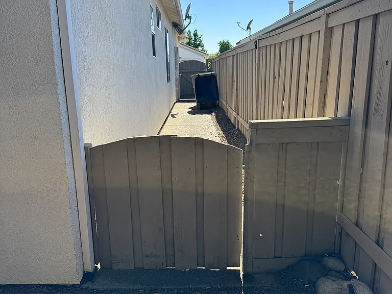 1375 Tahoma Ln — Photo 20