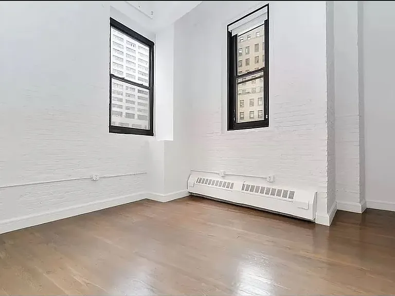 110 Greenwich St #7G — Photo 4