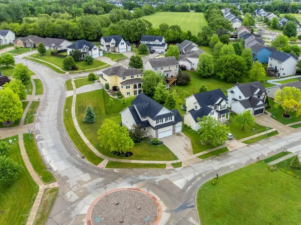 16119 Tanglewood Dr, Urbandale, IA 50323