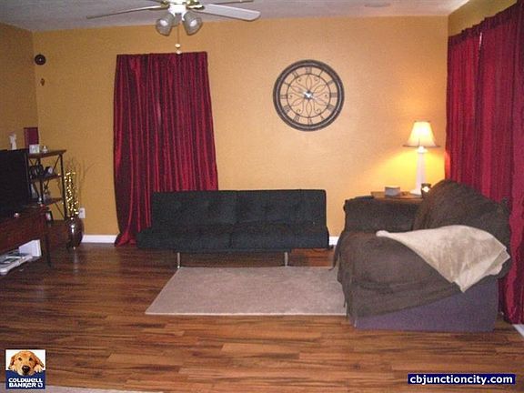 3rd image of 227 E 16th St