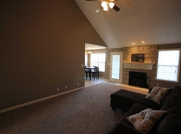 3rd image of 1063 Meshaw Trl