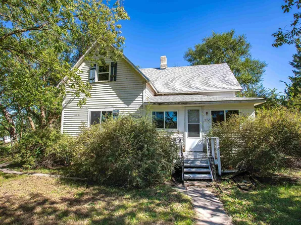 442 Dorris St, Campbell, NE 68932