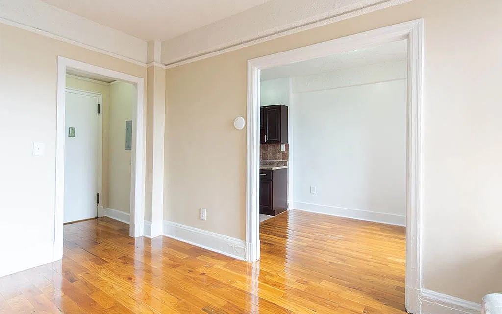 106 S Harrison Street — Photo 3