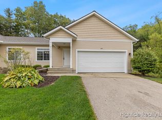 669 Wren Ct #6, Middleville, MI 49333