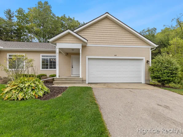669 Wren Ct #6, Middleville, MI 49333