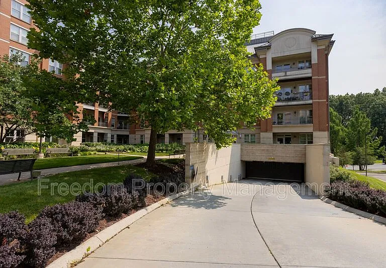 11760 Sunrise Valley Dr #514 — Photo 25