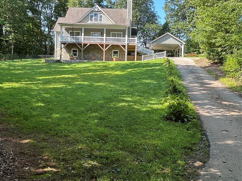 1st image of 250 Henderson Rd