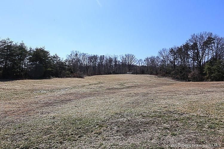 2nd image of 15207 Beyl Rd