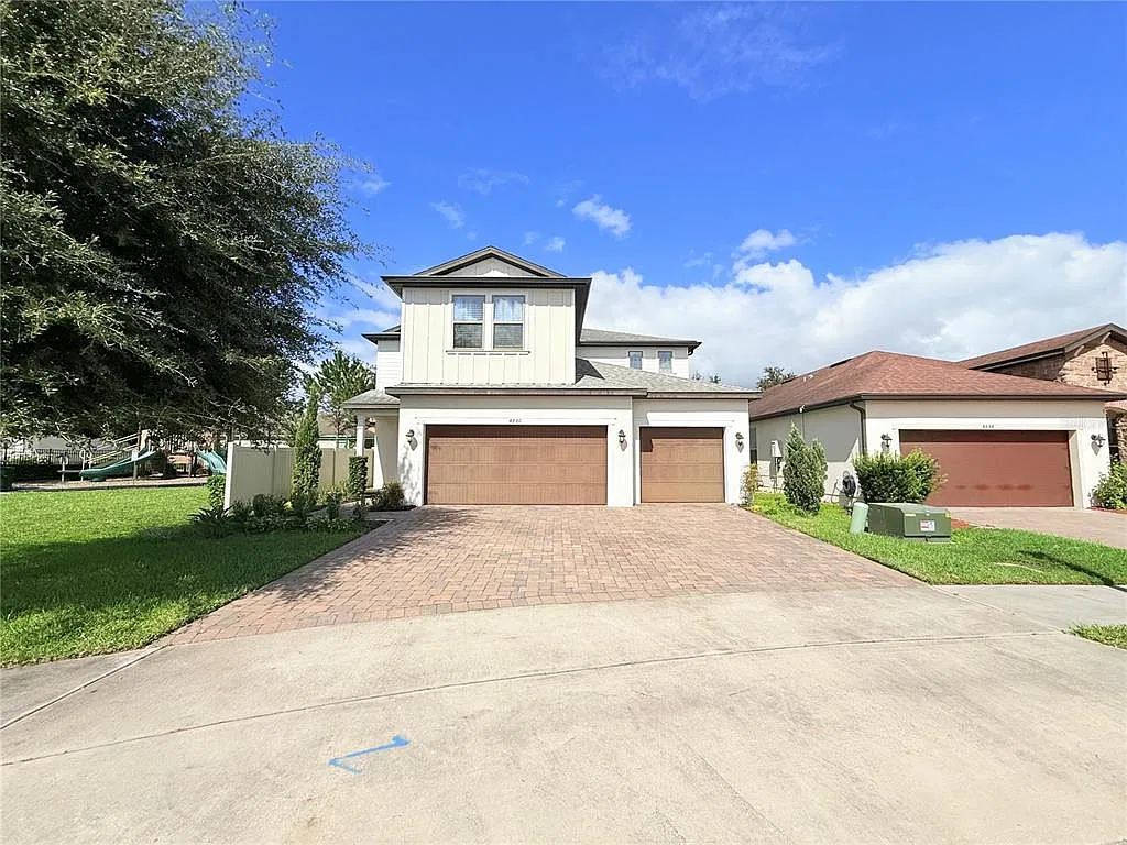 4 bed, 4.0 bath, 2898 sqft, $3,800 — Photo 2
