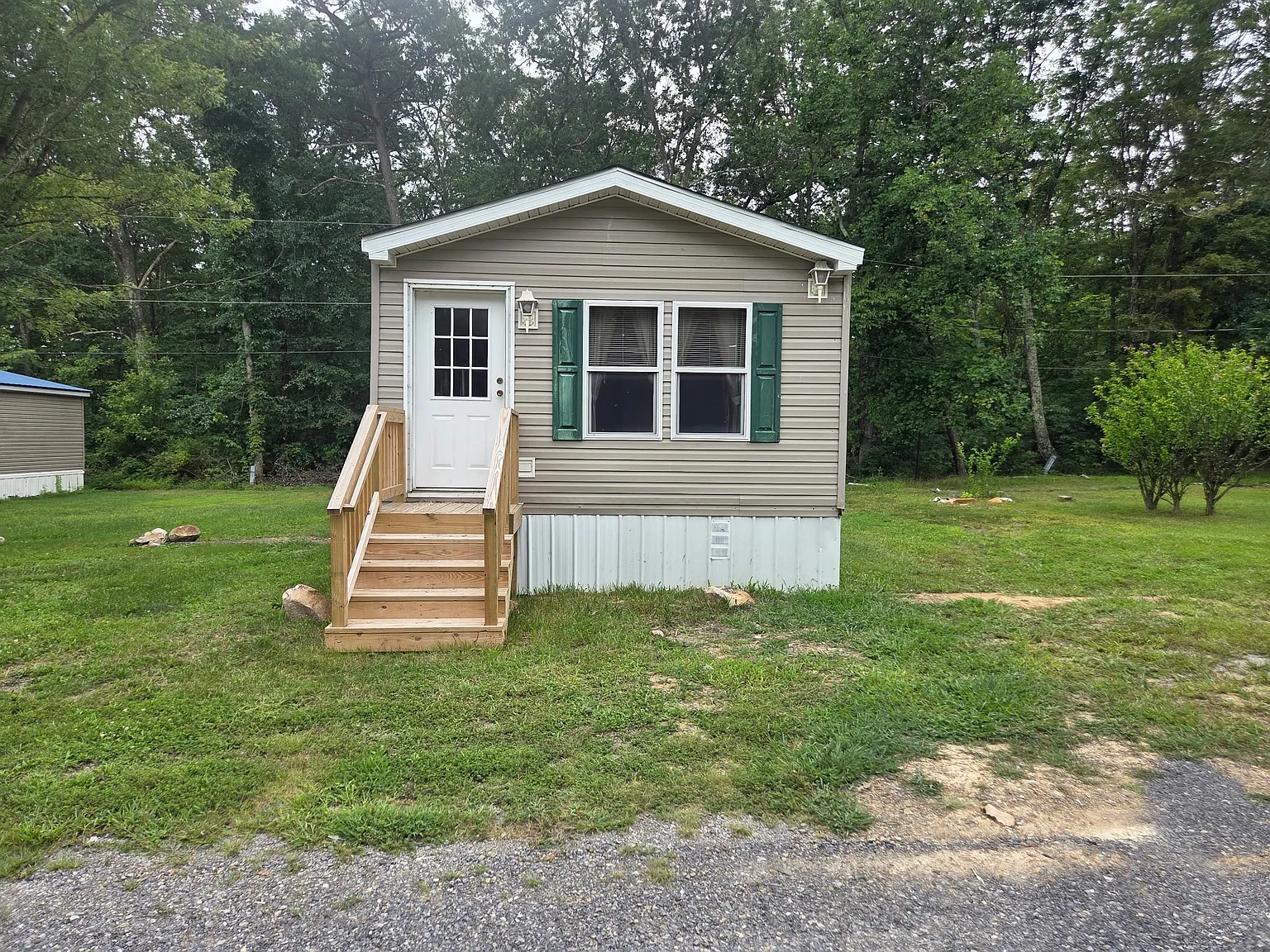 3 bed, $950 — Photo 3