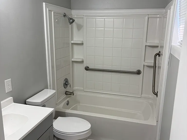 2332 Albert St #A — Photo 7