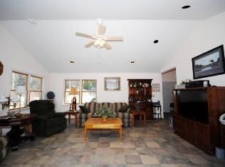 106 Rossmore Ln, New Gloucester, ME 04260