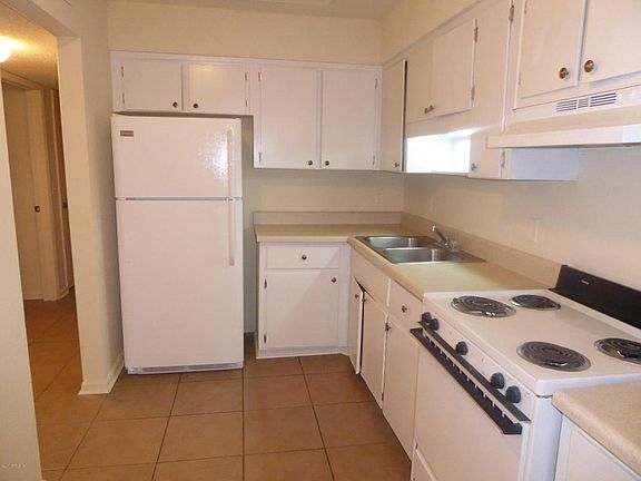 3rd image of 8108 E San Jose Manor Dr #1