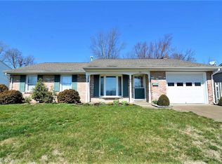 911 Stonebridge Rd, Evansville, IN 47710